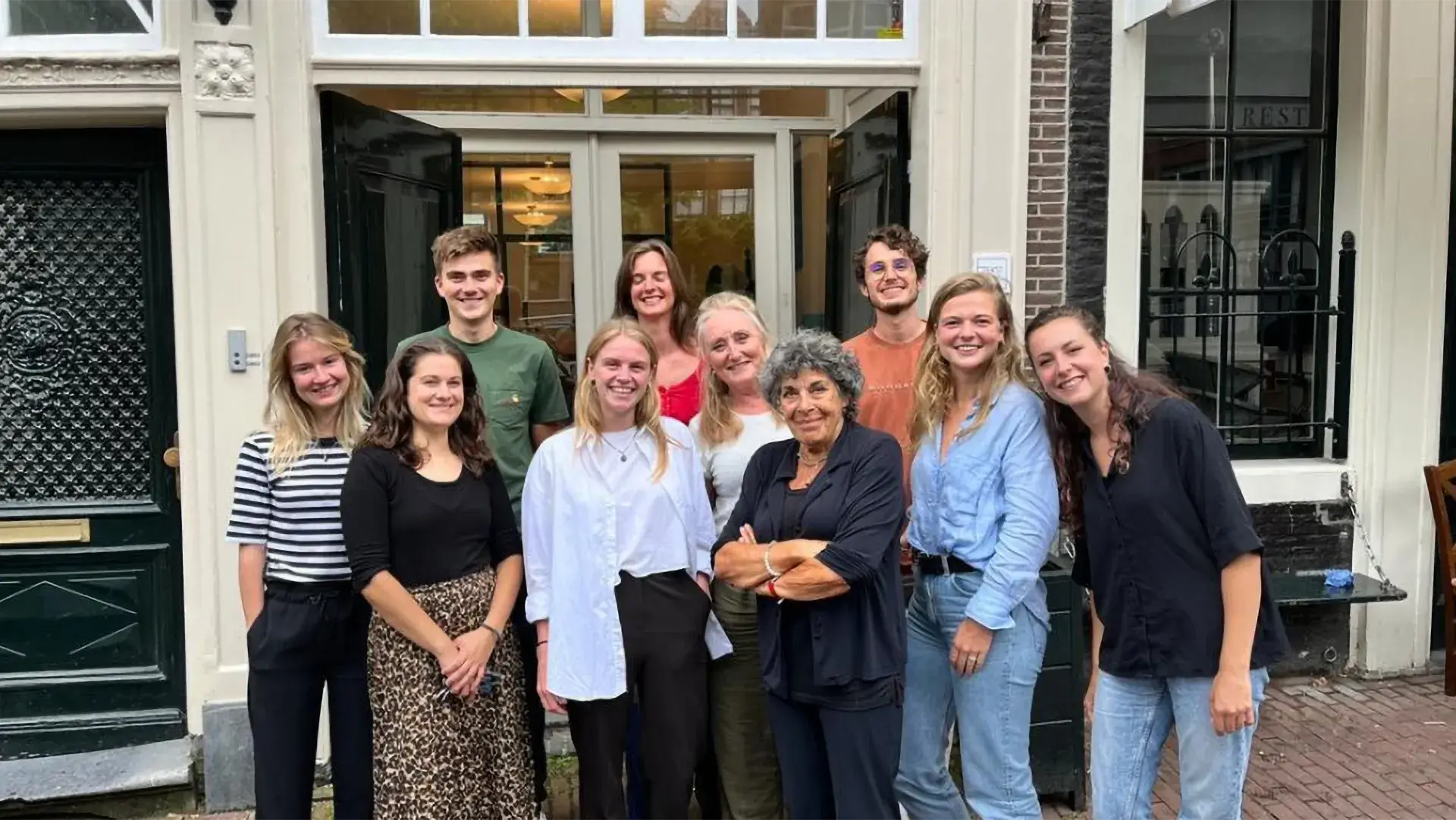 Hanneke, Djoeke en het team